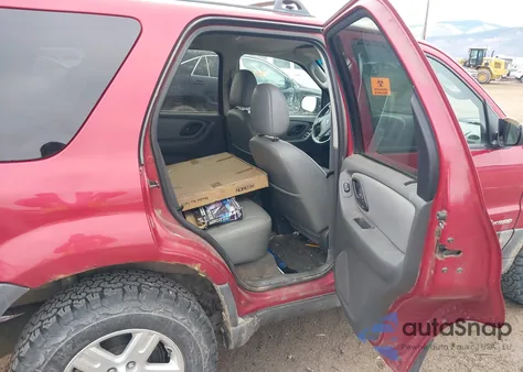 2005 Ford Escape Hybrid из США, поврежденный, VIN 1FMYU96H75KC23779